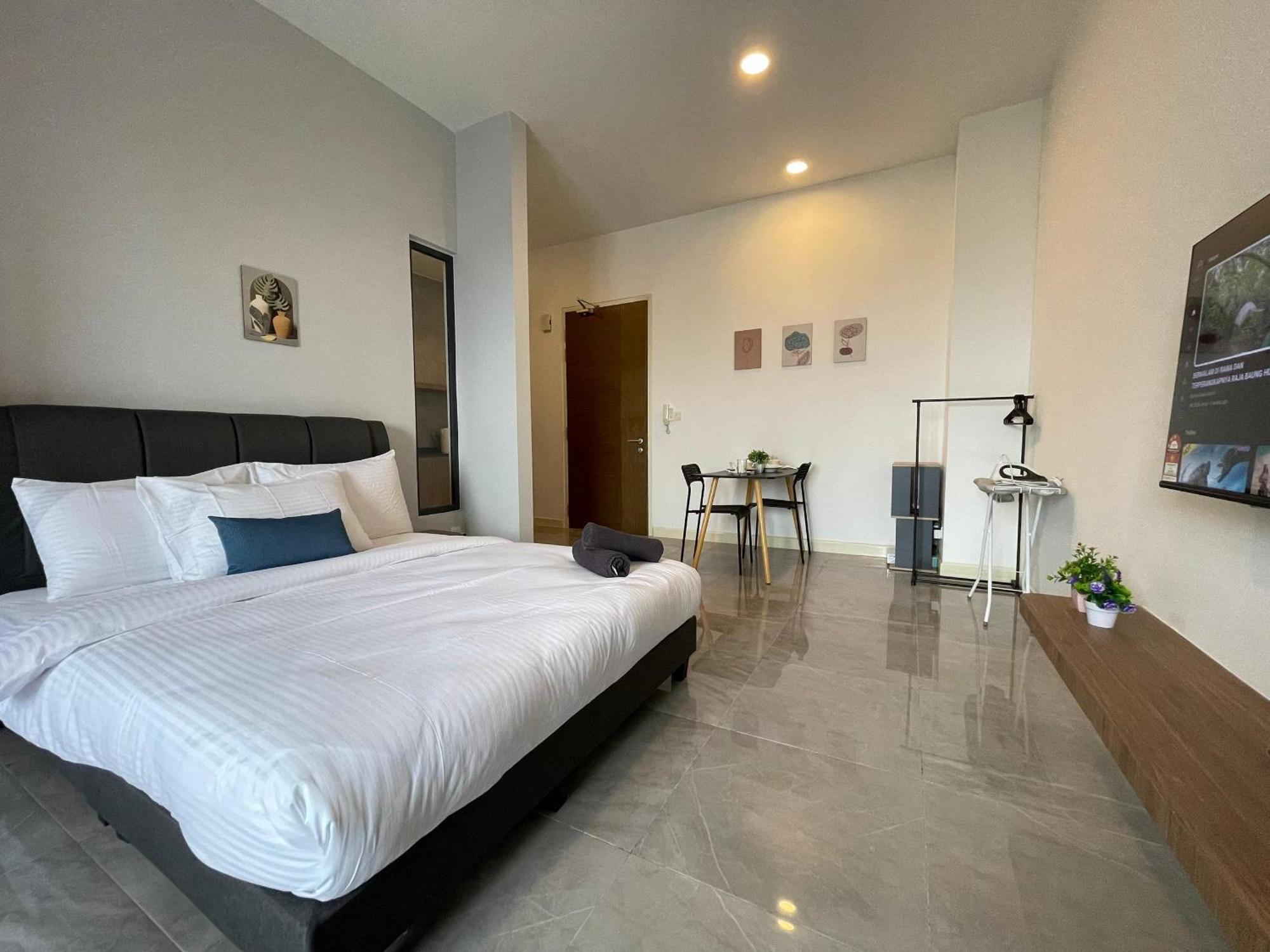 Imperio Residence With Private Bathtub By Lets Stay Malacca Exterior photo